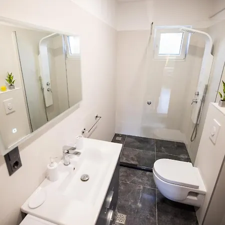 Villa Andelina In Near The Center With Private Pool And Sauna - By Ta Leut Agency *