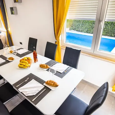 Villa Andelina In Near The Center With Private Pool And Sauna - By Ta Leut Agency Zadar