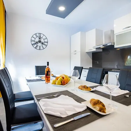 Villa Andelina In Near The Center With Private Pool And Sauna - By Ta Leut Agency Zadar