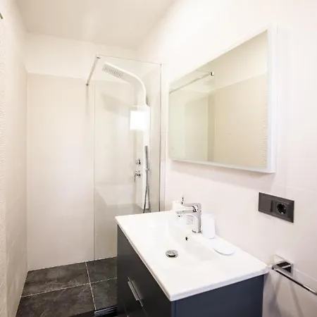Andelina In Near The Center With Private Pool And Sauna - By Ta Leut Agency Вилла Задар