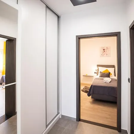 Andelina In Near The Center With Private Pool And Sauna - By Ta Leut Agency Вилла
